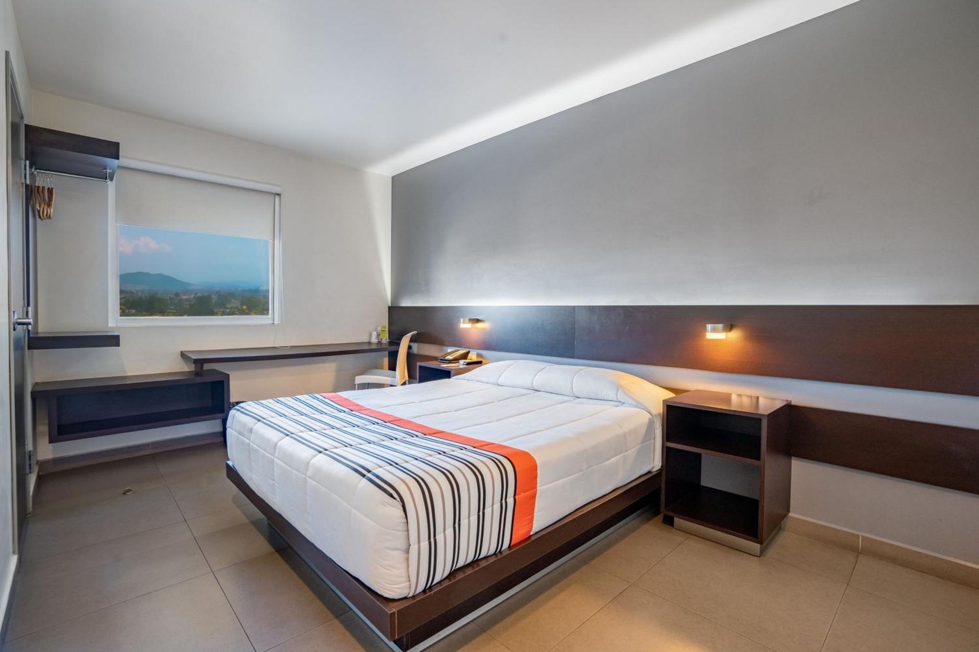 Hotel Express Junior Centro 3*